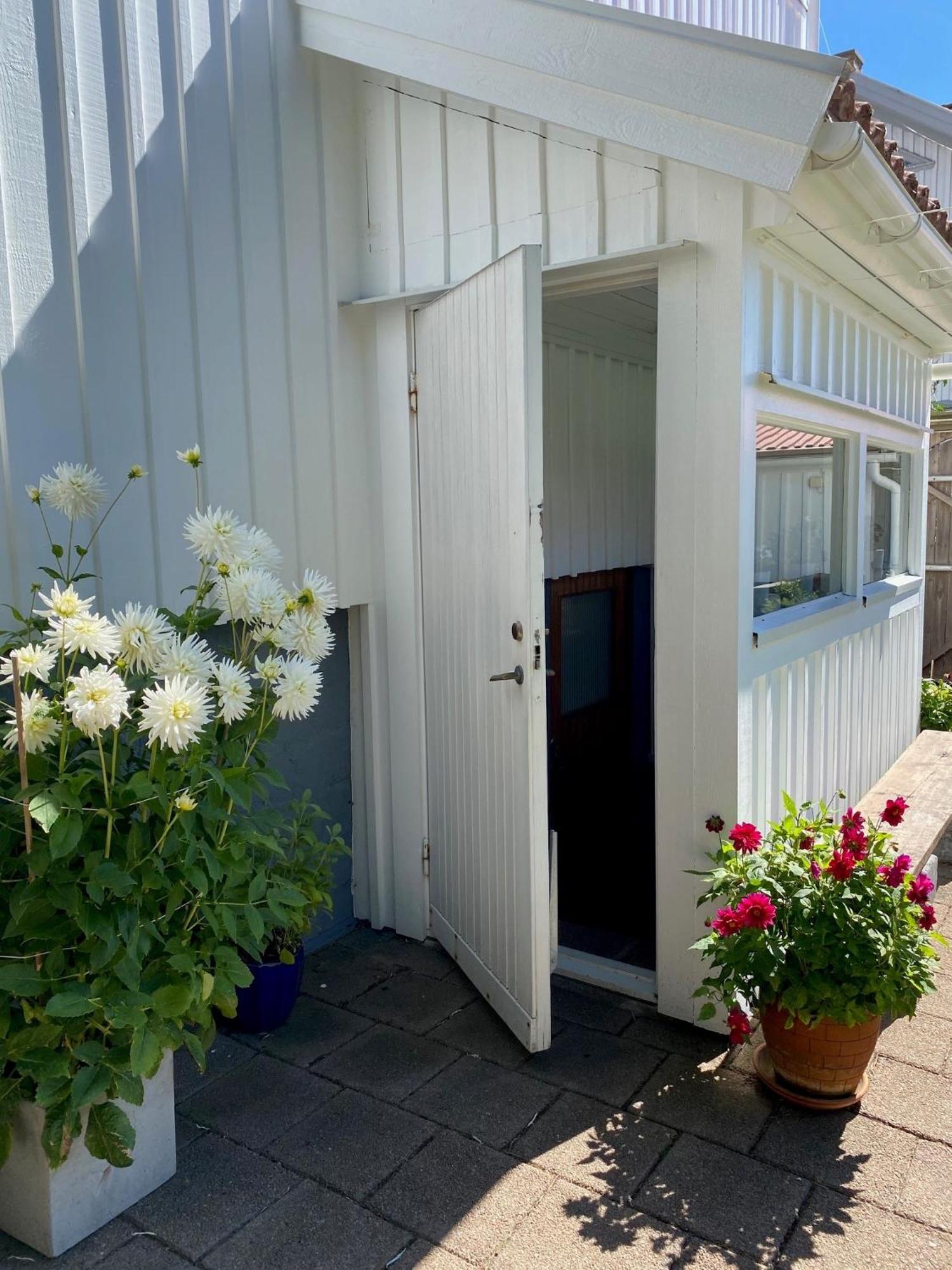 Accommodation For 2 In The Center City Of Lysekil Dış mekan fotoğraf